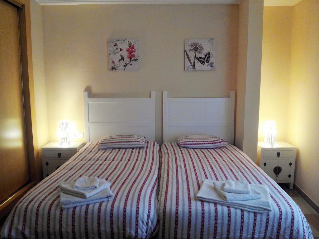 Apartamentos Decada Málaga Cameră foto